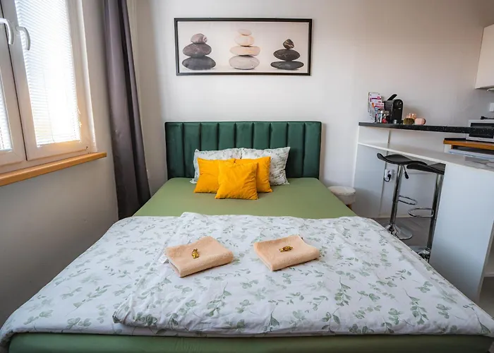 Vychozi Bod Pro Saske Svycarsko, Pet Friendly, Decinsky Moderni Апартаменты Дечин